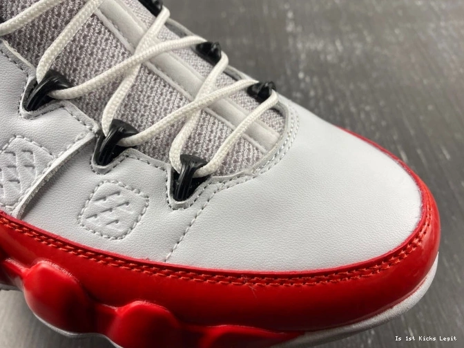 Red Jordan Gym 302370-160 White 9 Retro Air 0814